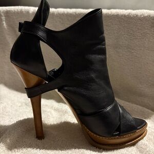 Ermanno scervino leather heels size 39